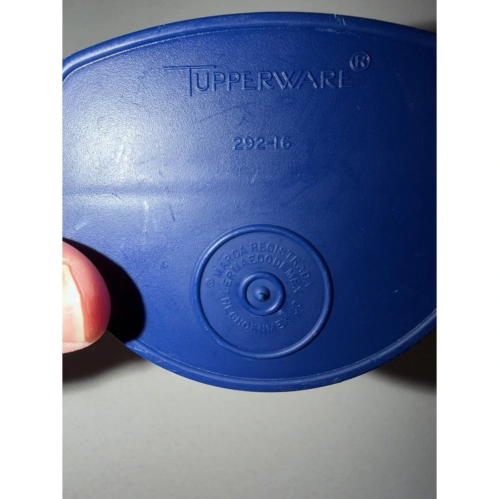 Tupperware Rocker Scoop Blue Classic Kitchen Gadget Small Vintage